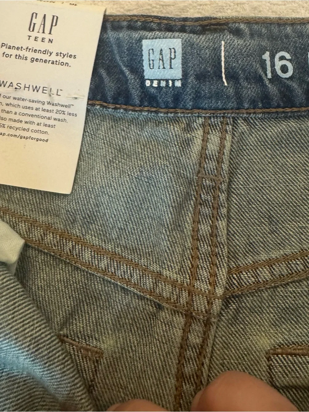 GAP Men's Slim Straight Jeans - Faded Blue Denim